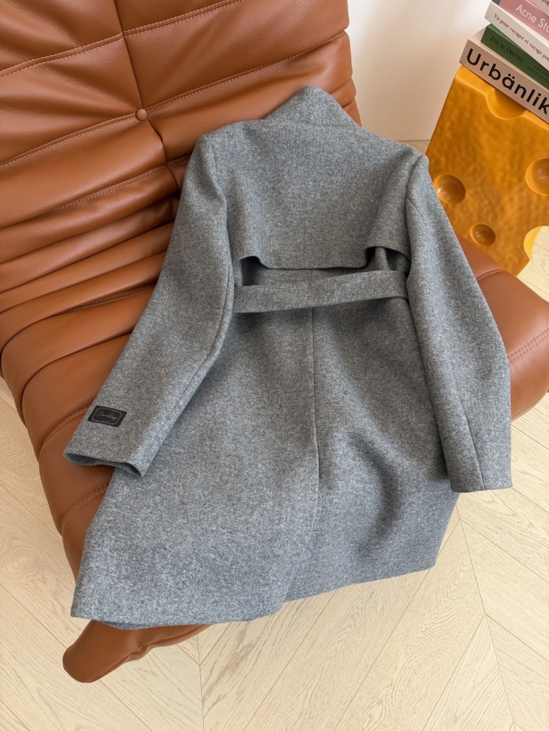 chr1st1an D10r outwear